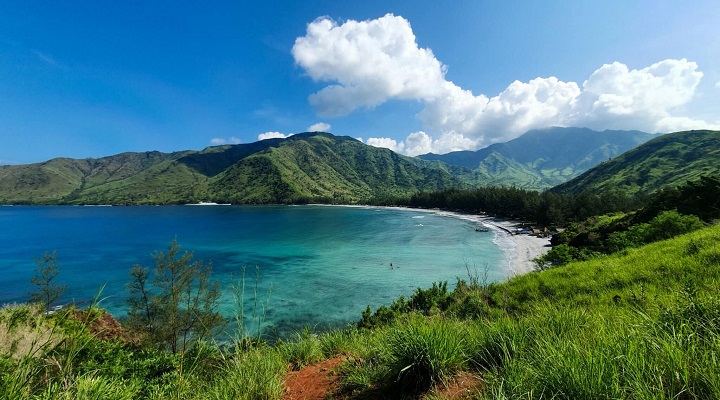 Anawangin and Nagsasa Coves
