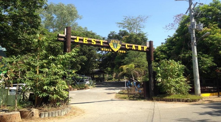 9 Clark Safari and Adventure Park